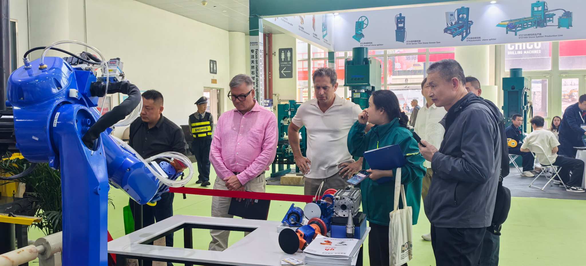 Xiamen Beynəlxalq Daş Sərgisində Xiamen Anyth Mexaniki Avadanlıqların diqqətəlayiq məqamları